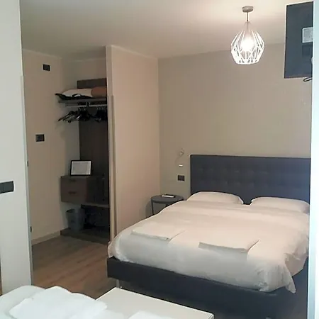 酒店 & 